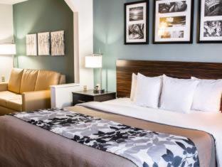 Room #49215212 at Sleep Inn & Suites Monticello