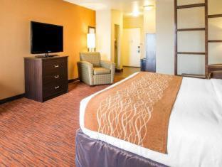 Room #27587406 at Comfort Suites Clovis - Fresno