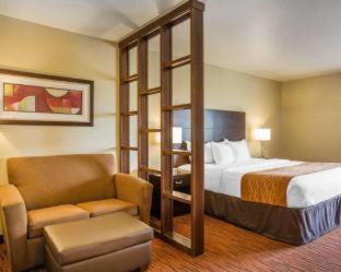 Room #27587409 at Comfort Suites Clovis - Fresno