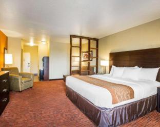 Room #27587409 at Comfort Suites Clovis - Fresno