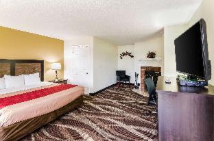 Room #45910713 at Econo Lodge Glade Springs I-81