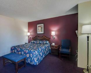 Room #45910713 at Econo Lodge Glade Springs I-81