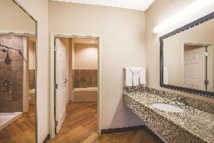 Room #31598314 at La Quinta Inn & Suites by Wyndham Stonington-Mystic Area