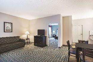 Room #31598314 at La Quinta Inn & Suites by Wyndham Stonington-Mystic Area