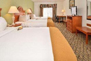 Room #17291415 at Quality Inn & Suites Jefferson City