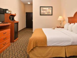 Room #17291417 at Quality Inn & Suites Jefferson City