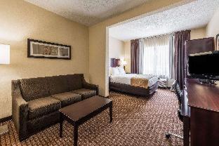 Room #49002213 at SureStay by Best Western Marion