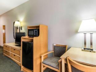 Room #45788008 at Quality Inn & Suites Pearl - Jackson