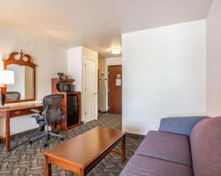 Room #45885905 at Quality Inn & Suites Salt Lake City Airport West
