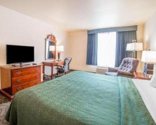 Room #45885907 at Quality Inn & Suites Salt Lake City Airport West