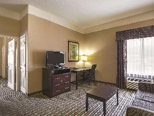 Room #46347316 at La Quinta Inn & Suites by Wyndham Port Lavaca