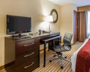 Room #29930507 at Comfort Suites Wenatchee Leavenworth