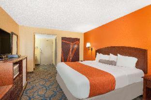 Room #2802715 at Howard Johnson by Wyndham Suffern