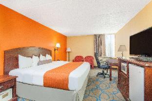 Room #2802715 at Howard Johnson by Wyndham Suffern