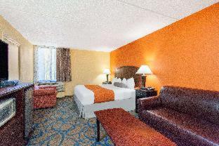 Room #2802718 at Howard Johnson by Wyndham Suffern