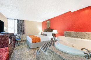 Room #2802718 at Howard Johnson by Wyndham Suffern