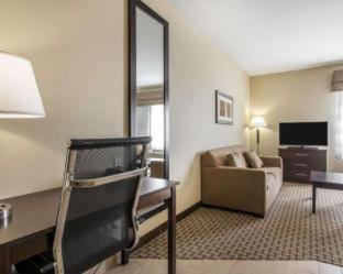 Room #135894812 at MainStay Suites Meridian - Bonita Lakes