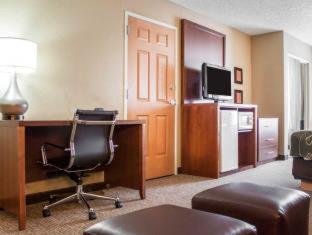 Room #30239012 at Comfort Suites Airport