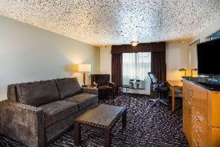Room #39353717 at Days Inn by Wyndham Yakima