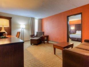 Room #52049812 at Comfort Inn & Suites Evansville Airport