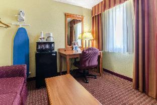 Room #34429124 at Rodeway Inn & Suites Jacksonville near Camp Lejeune