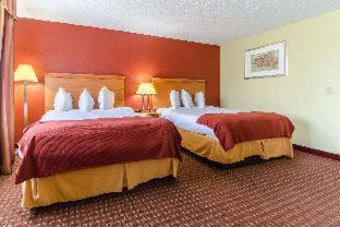 Room #34429124 at Rodeway Inn & Suites Jacksonville near Camp Lejeune
