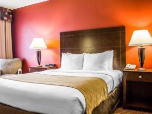 Room #48936711 at Comfort Inn & Suites