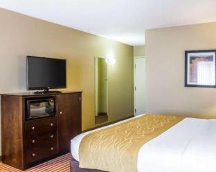 Room #48936711 at Comfort Inn & Suites