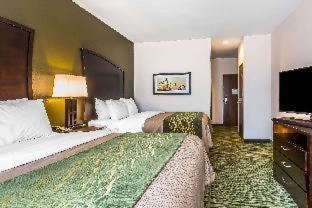 Room #182087306 at Comfort Inn & Suites Moore - Oklahoma City