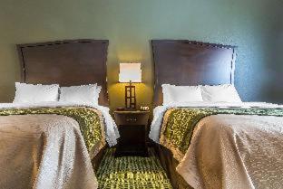 Room #182087308 at Comfort Inn & Suites Moore - Oklahoma City