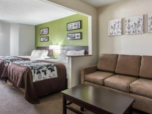 Room #49106407 at Austinburg Hotel