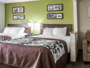 Room #49106407 at Austinburg Hotel