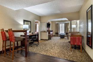 Room #48961817 at Comfort Suites Woodstock - Atlanta North
