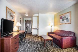 Room #49007107 at Quality Inn