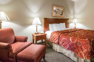 Room #49007107 at Quality Inn