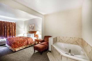 Room #49007108 at Quality Inn