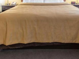 Room #158706904 at MainStay Suites Pittsburgh Airport