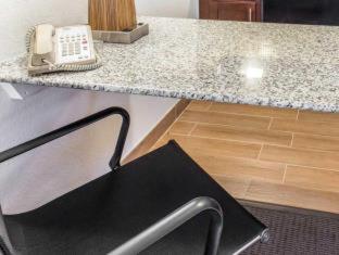 Room #158706904 at MainStay Suites Pittsburgh Airport
