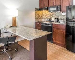 Room #158706905 at MainStay Suites Pittsburgh Airport