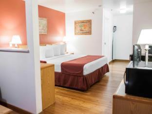 Room #27763006 at Econo Lodge Albuquerque Old Town