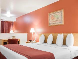 Room #27763006 at Econo Lodge Albuquerque Old Town