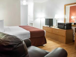 Room #27763007 at Econo Lodge Albuquerque Old Town
