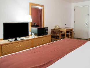 Room #27763007 at Econo Lodge Albuquerque Old Town