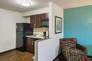 Room #288191808 at Suburban Studios Monaca - Pittsburgh