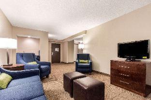 Room #49081511 at Comfort Inn & Suites Omaha Central