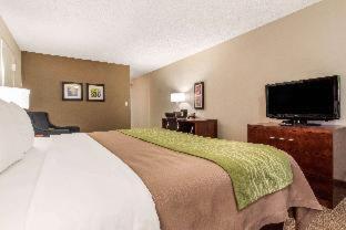 Room #49081513 at Comfort Inn & Suites Omaha Central