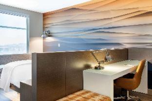 Room #492578512 at Cambria Hotel Milwaukee Downtown