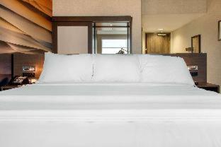 Room #492578512 at Cambria Hotel Milwaukee Downtown