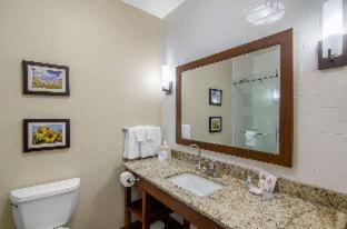 Room #332708910 at Comfort Inn & Suites Shawnee - Kansas City
