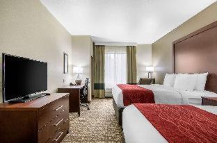 Room #332708911 at Comfort Inn & Suites Shawnee - Kansas City